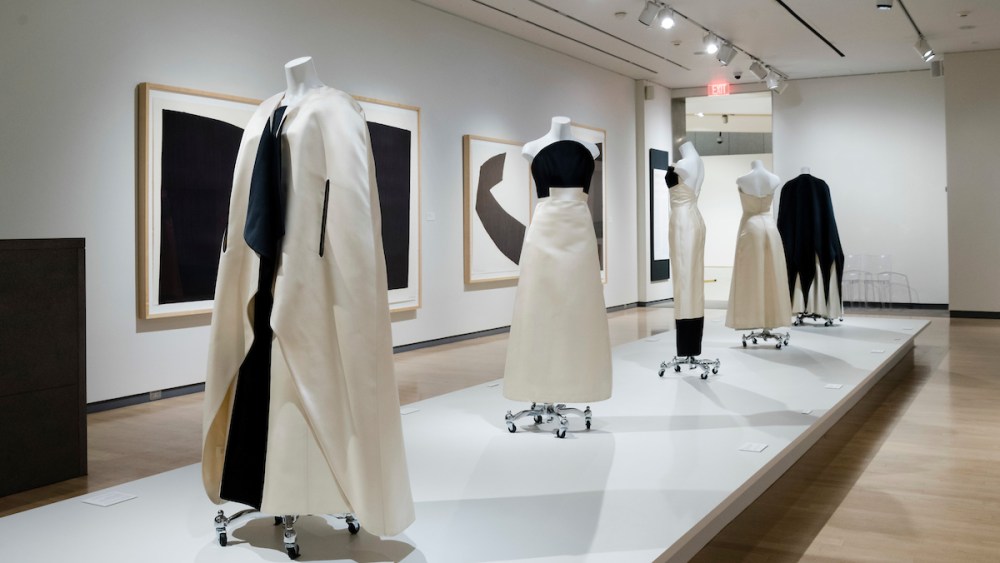 Phoenix Art Museum Unveils "Yeohlee/Serra" Show, Blending Fashion, Art