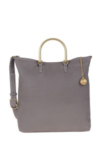 A look from SJP's new collection of handbags.