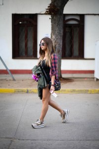 Street style at the the Festival de Viña del Mar.