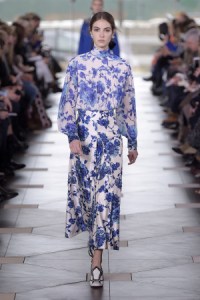Pantone Top 20 Colors for Fall 2017: MARINA, TORY BURCH