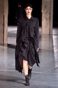 Yohji Yamamoto RTW Fall 2017