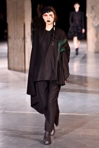 Yohji Yamamoto RTW Fall 2017