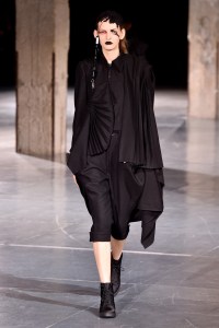 Yohji Yamamoto RTW Fall 2017