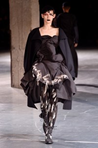 Yohji Yamamoto RTW Fall 2017