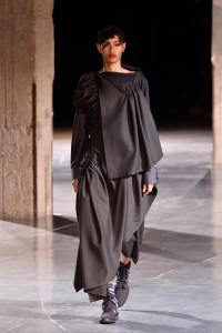 Yohji Yamamoto RTW Fall 2017