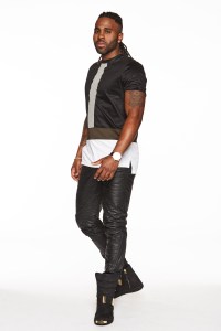 Jason Derulo wears LVL XIII