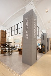 A look at the Bobbi Brown concept store in Lord & Taylor.