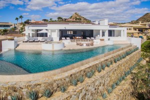 It comes with a 77-foot long infinity pool.