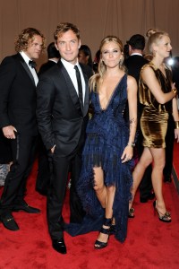 Jude Law,Sienna Miller2010 Met Costume Institute Gala, New York