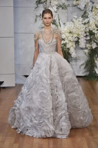 Monique Lhuilier Bridal Spring 2018