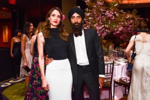 Zani Gugelmann, Waris Ahluwalia