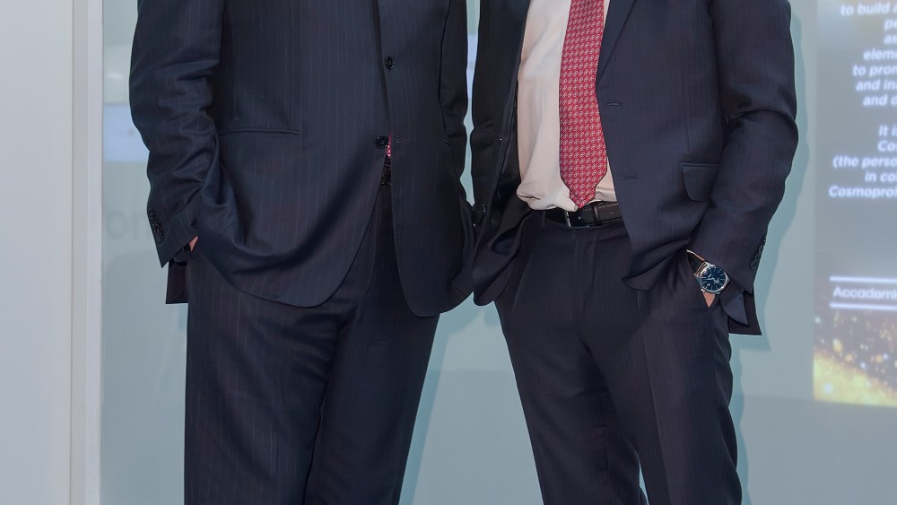 Accademia del Profumo's president and Ferragamo Perfumes' ceo Luciano Bertinelli with ICE's president Michele Scannavini.