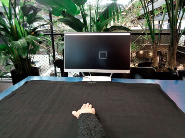 Loomia Makes Smart Textile That Functions Like Trackpad