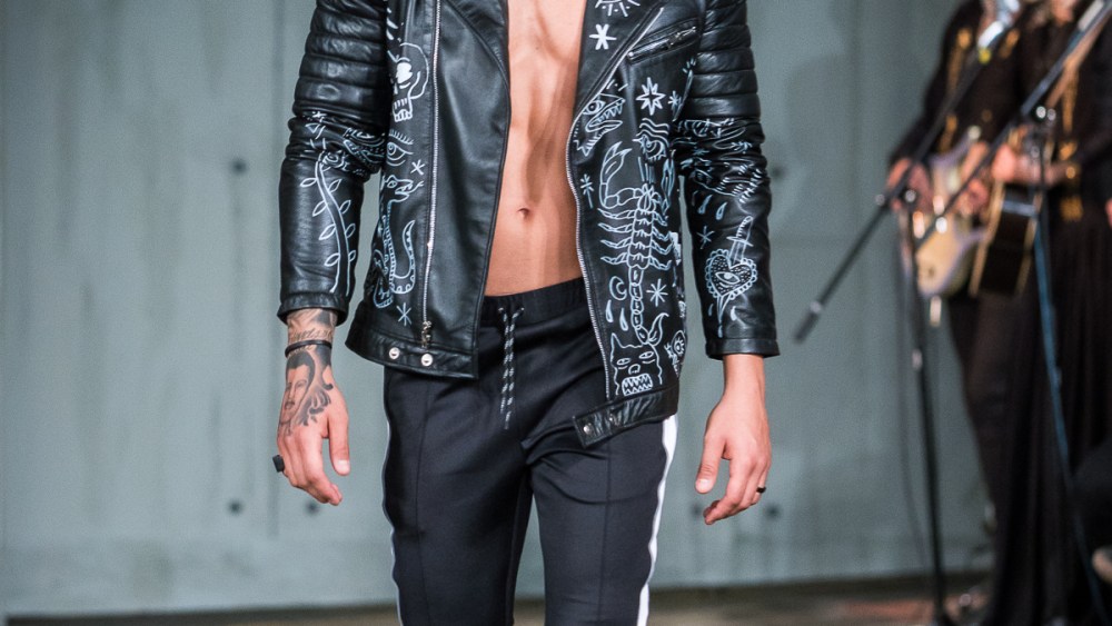 Mexico Fashion Week Gets a High Dose of Patriotism