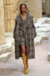 Chanel Cruise 2018 Show: All the Looks