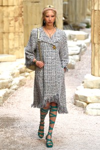 Chanel Cruise 2018 Show: All the Looks