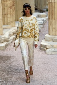 Chanel Cruise 2018 Show: All the Looks