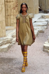 Chanel Cruise 2018 Show: All the Looks