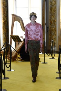 All the Looks from the Gucci Resort 2018 Show in Florence