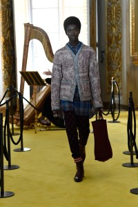 All the Looks from the Gucci Resort 2018 Show in Florence