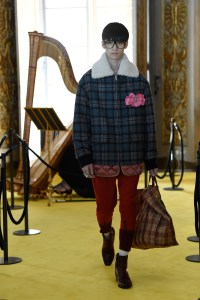 All the Looks from the Gucci Resort 2018 Show in Florence