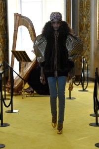 All the Looks from the Gucci Resort 2018 Show in Florence
