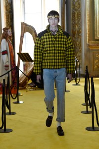 All the Looks from the Gucci Resort 2018 Show in Florence