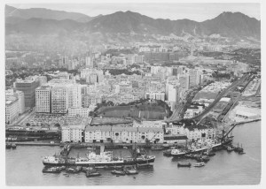 Holt's Wharf. 1963/02/10 Hongkong Standard 1963¦~¤»¤Q¦~¥NÂÅ·Ï§w³f­Ü½XÀY¡B²î¶õ¡B¦y¨F¼L(Tsim Sha Tsui)ÂÂ»ª. Wharf and dock in 60s. (¸ê®Æ«Ç¬Ã¶Q¹Ï¤ù¡B¶Â¥Õ·Ó)