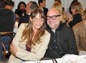 Jacqui Getty (L) and Eric Buterbaugh at an event to celebrate the launch of Plum Sykes new book Party Girls Die in Pearls at Burberry Rodeo Drive on May 24, 2017 in Beverly Hills, California. (Photo by Donato Sardella/Getty Images for Burberry)