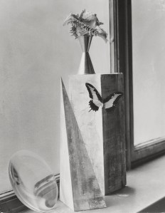Leslie Gill, Composition of Objects on Windowsill, 1937