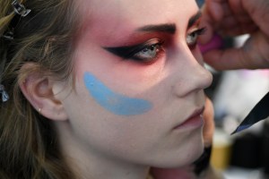 The beauty look at the Louis Vuitton Resort 2018 show