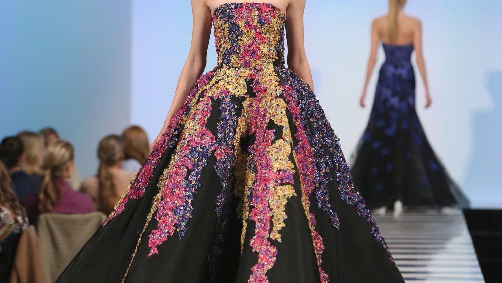 Models walk the runway wearing fashion from the Oscar de la Renta Fall collection during the NewYork-Presbyterian Hospital Lying-In Luncheon event on Tuesday, May 9, 2017, in New York. (Stuart Ramson/AP Images for NewYork-Presbyterian)