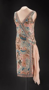 Jenny of Paris, Emilie Grigsby evening dress, about 1926. Textile. Peabody Essex Museum, Gift of Mrs. Sanford S. Clark, 1971, 132655. © Peabody Essex Museum. Photo by Walter Silver.