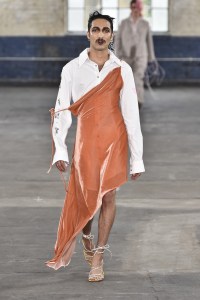 Eden Lowerth Tom Barrat Arts School MAN Men's Spring 2018