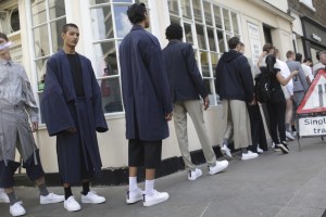 Backstage Chalayan Men's Spring 2018