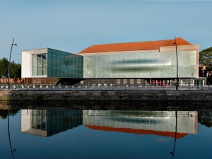 Calais Lace Museum Unveils Hubert de Givenchy Exhibition