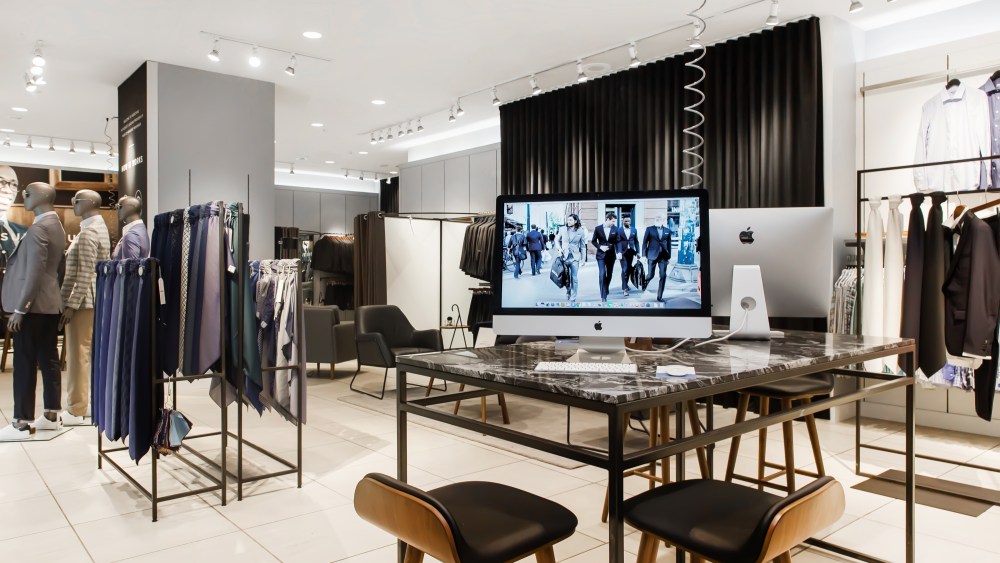 Mitsui Invests in Indochino