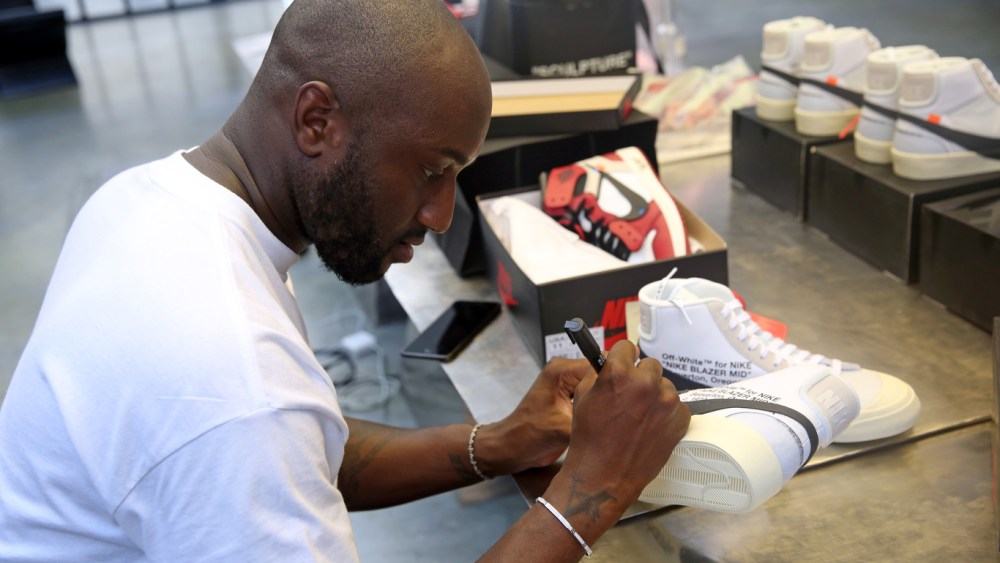 Virgil Abloh signing Nike trainers