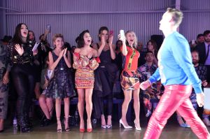 Ashley Graham, Sarah Hyland, Vanessa Hudgens, Kate Beckinsale, Fergie Duhamel and Jeremy Scott in the front rowMOSCHINO Spring Summer 2018 Menswear and Women's Resort Collection, Front Row, Los Angeles, USA - 08 Jun 2017