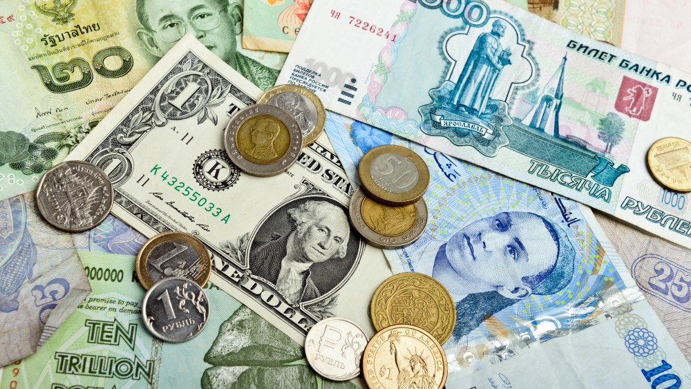 Global GDP growth in 2017 estimated at 2.9%.