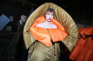 Backstage at Viktor & Rolf Couture Fall 2017