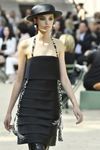Details at Chanel Couture Fall 2017