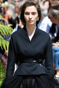 Details at Christian Dior Couture Fall 2017