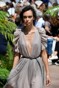 Details at Christian Dior Couture Fall 2017