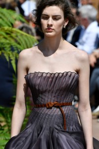 Details at Christian Dior Couture Fall 2017