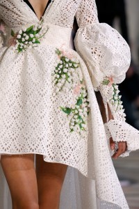 Details at Giambattista Valli Couture Fall 2017