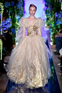 Guo Pei Couture Fall 2017