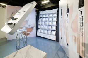 The 'It Cosmetics’ ExhibIT.'