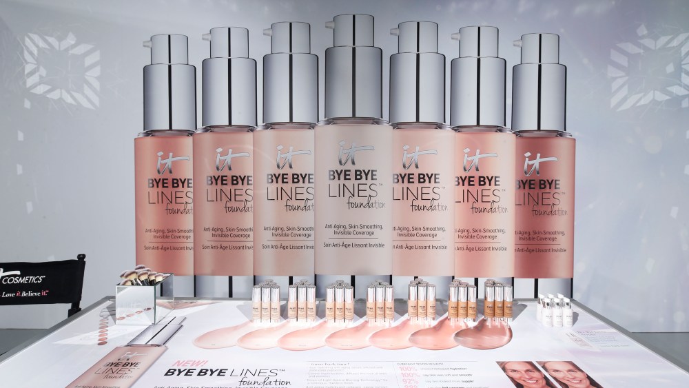 The 'It Cosmetics’ ExhibIT.'
