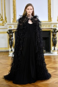 Monique Lhuillier RTW Spring 2018